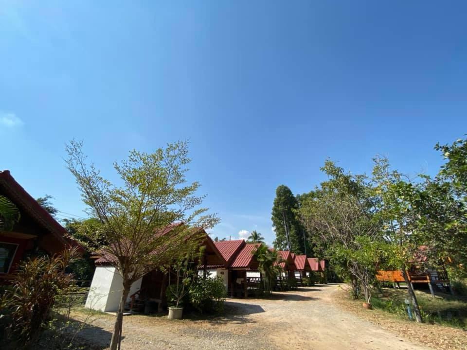Baan Suan Sukjai Resort Chaiyaphum Eksteriør billede